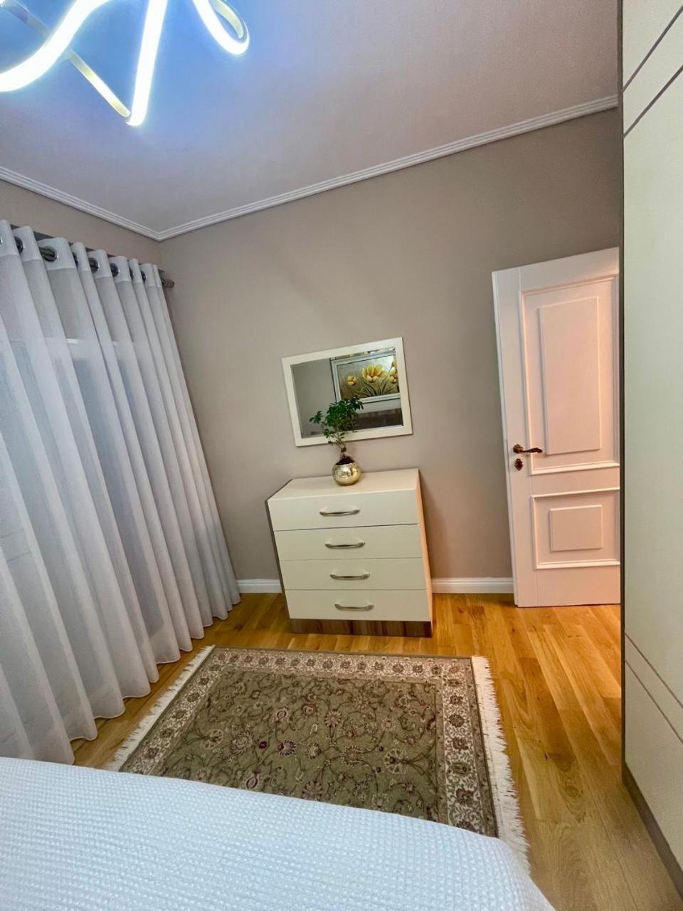 Deoni Apartment Luxury Тирана Экстерьер фото